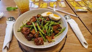  at Kem-Kon KhaoSan (เข้ม-ข้น ข้าวสาร) in Bangkok