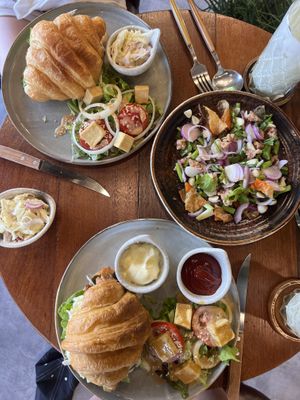   at Kem-Kon KhaoSan (เข้ม-ข้น ข้าวสาร) in Bangkok