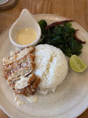 Lemon chicken at Kem-Kon KhaoSan (เข้ม-ข้น ข้าวสาร) in Bangkok