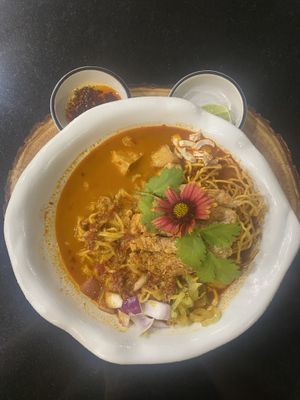 Khoa Soi   at Kem-Kon KhaoSan (เข้ม-ข้น ข้าวสาร) in Bangkok