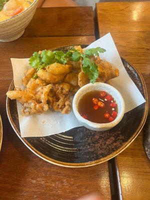 Oyster mushroom deep-fried at Kem-Kon KhaoSan (เข้ม-ข้น ข้าวสาร) in Bangkok