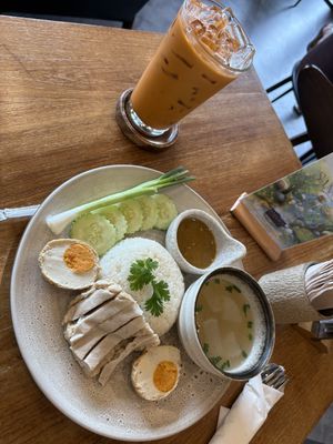  at Kem-Kon KhaoSan (เข้ม-ข้น ข้าวสาร) in Bangkok