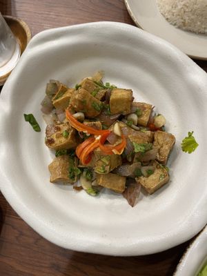 Tofu with chilli & garlicc  at Kem-Kon KhaoSan (เข้ม-ข้น ข้าวสาร) in Bangkok