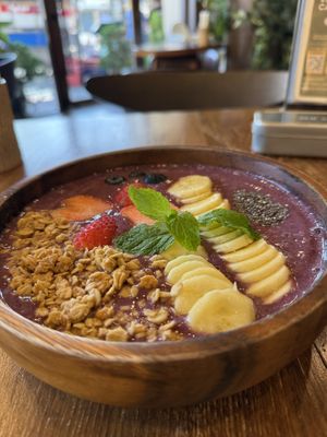 Açaí bowl  at Kem-Kon KhaoSan (เข้ม-ข้น ข้าวสาร) in Bangkok