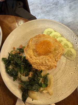 Pad Kra Pow with fried egg  at Kem-Kon KhaoSan (เข้ม-ข้น ข้าวสาร) in Bangkok