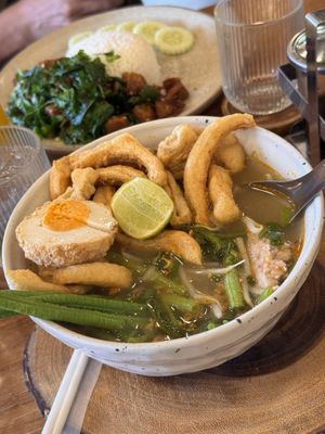 Sukhothai Tom Yum Noodles  at Kem-Kon KhaoSan (เข้ม-ข้น ข้าวสาร) in Bangkok