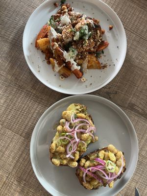 Roasted veggies with harissa chickpeas, tahini dressing and hazelnut dukkah  at ela eatery in Muenchenstein