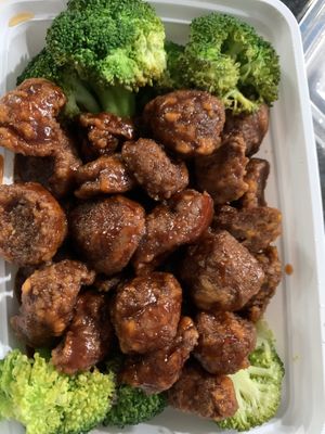 General Tso Chicken  at Chen Vegetarian House in West Reading