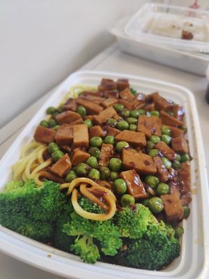 Shanghai spicy noodle at Chen Vegetarian House in West Reading