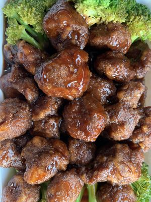 General Tso’s Chickenn  at Chen Vegetarian House in West Reading