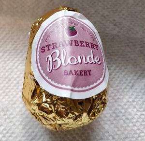 Little creme egg at Strawberry Blonde Bakery in Ottawa