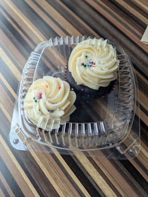 Day old cupcakes half price at Strawberry Blonde Bakery in Ottawa