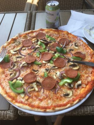 Gluteus maximus at Pizzeria Fellini in Stockholm