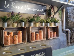 Café inside at Le Baux Gourmand in Les Baux-de-provence