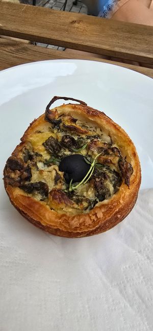 Artichoke and spinach 'quiche' at Underdogs' Café in Prague