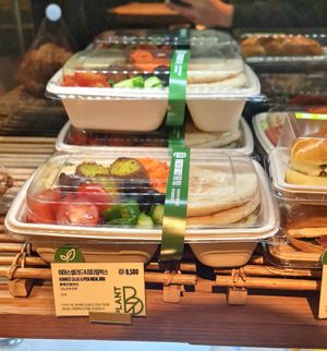 Hummus salad and pita bread meal box #Veganuary at ICN - Coffee@Works in Incheon