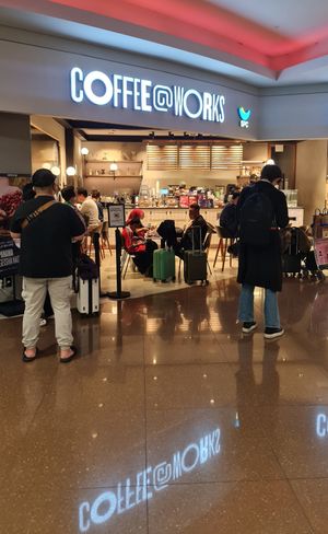 Cafe in Terminal 1 Concourse #Veganuary at ICN - Coffee@Works in Incheon