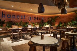  at Honest Greens in Valencia