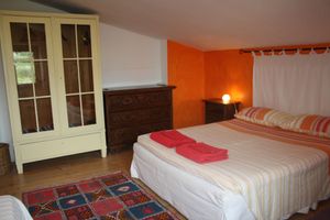 Orange room at Chez Raz in Velletri