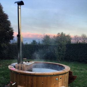 Hot Tub for the winter months at Chez Raz in Velletri