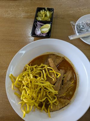 Khaosoi Vegan at Begin Vegan Food in Chiang Mai