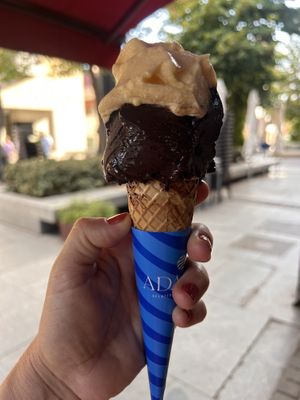 Mandarin, dark chocolate with orange and cinnamon   at Adagio Gelateria in Boadilla Del Monte