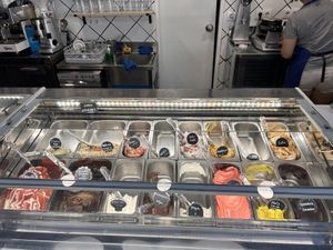 4/5 vegan options   at Adagio Gelateria in Boadilla Del Monte
