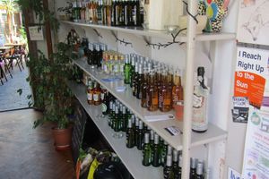 Alcoholic and non alcoholic drinks to buy at Amandines in Diss