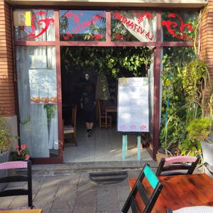 Front side of the restaurant at La Vitamina in La Palma