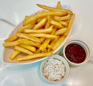 French fries with truffle mayo at Yuchi Cafe Dubai in Dubai