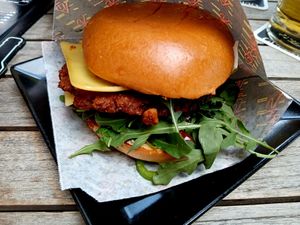 Veganer Burger mit extra Jalapeños at Butjer Smashed in Linden in Hannover