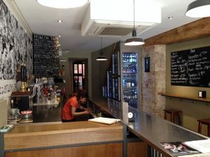 inside  at Ale and Hop in Barcelona