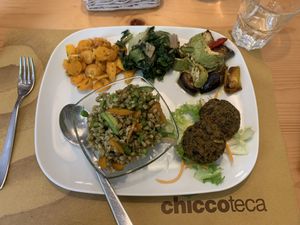 Piatto misto (mixed platter with farro, seitan balls and three veggies  at Chiccoteca in Pesaro