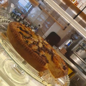 Torta vegan pere e cioccolato at Chiccoteca in Pesaro