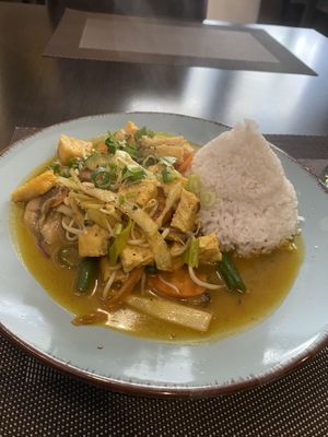   at Nhât Båo in Karlovy Vary