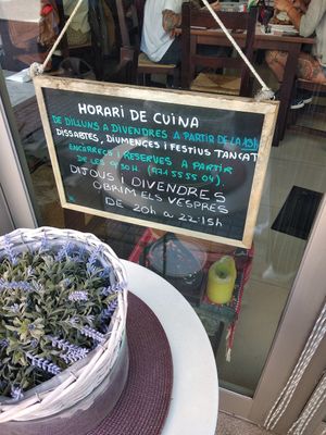 Horario de apertura at Plaer Vegetaria in Mallorca