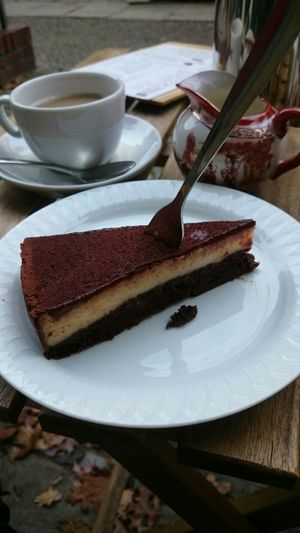 Gluten-free Brownie Cheese Cake - €3.20 at No Milk Today in Berlin