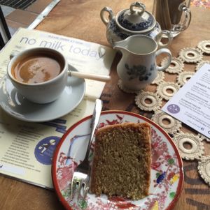 Lemon cake at No Milk Today in Berlin