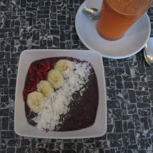 Smoothie bowl at No Milk Today in Berlin