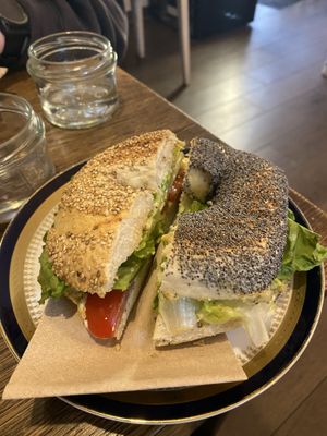  Chicken sundried tomato bagel  at No Milk Today in Berlin