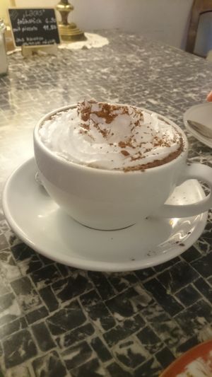 Hot chocolate at No Milk Today in Berlin