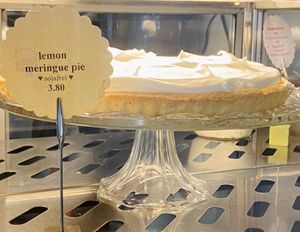 Lemon meringue  at No Milk Today in Berlin