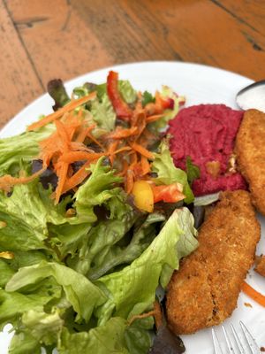 Vegan Nuggets  at Biergarten Waldheim in Munich