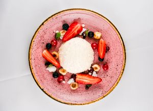  at Caesar's Restaurant & Lounge in Brissago