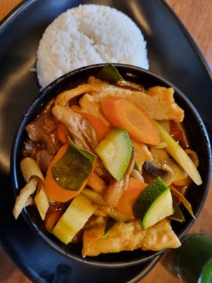 Veggies with lemon at Sen Chay in Helsinki