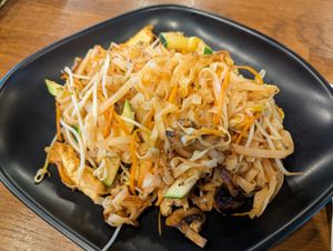 Fried noodles with vegetables (lunch menu) at Sen Chay in Helsinki