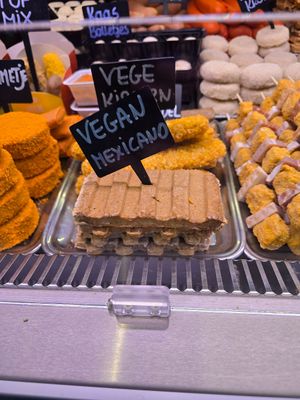 'Vegan mexicano' NOTE - is vegetarian, not vegan! at Frituur De Bosrand in Bruges