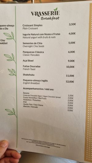 Breakfast menu at Vrasserie in Porto