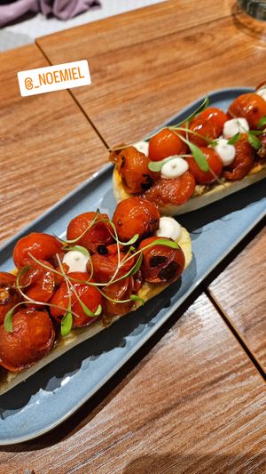  at Vrasserie in Porto