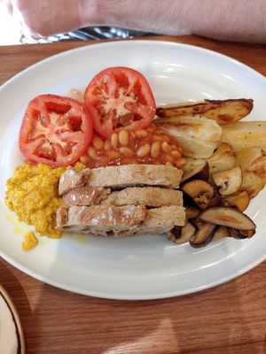 Full English at Vrasserie in Porto